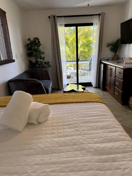 Catalina, Cabrera Oceanview Multi 2 Bd 2 Bath Condo Units With Balcony And Pool Exterior photo